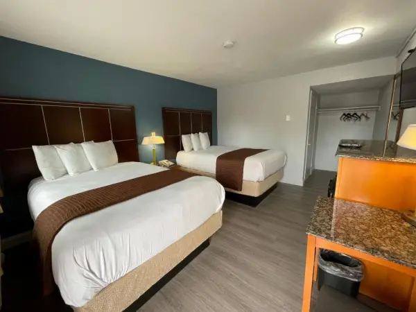 Pacific Inn Main image